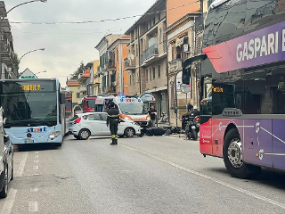 Scontro auto scooter: traffico in tilt a Porto d’Ascoli